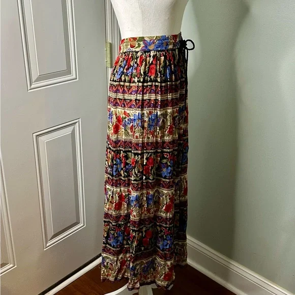 Sag Harbor Womens Vintage 90s Crinkle Midi Skirt. - Picture 3 of 8